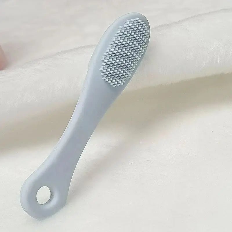 Soft Pet Finger Brush for Dog and Cat: Toothbrush for Tear Stains, Eye Care, Cleaning Grooming Tools - #pawlife